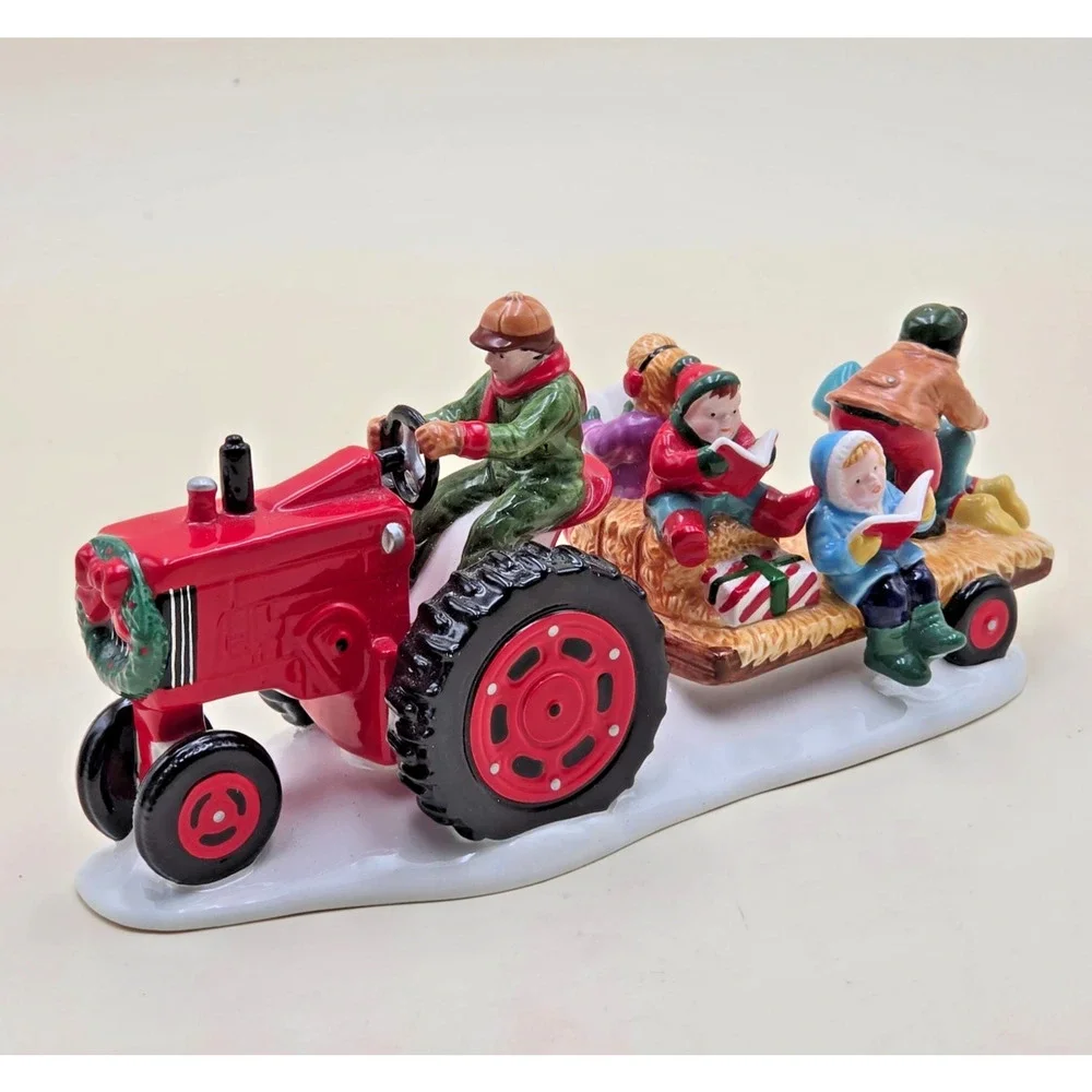 Department 56 Caroling at The Farm Ceramic Accessory 54631 Original Snow Village
